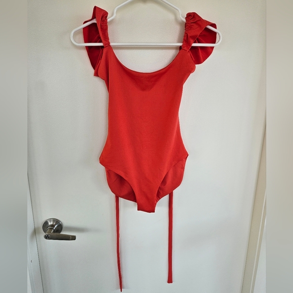 Londre The Ruffle Shoulder One Piece in Fiesta Red - Picture 3 of 4